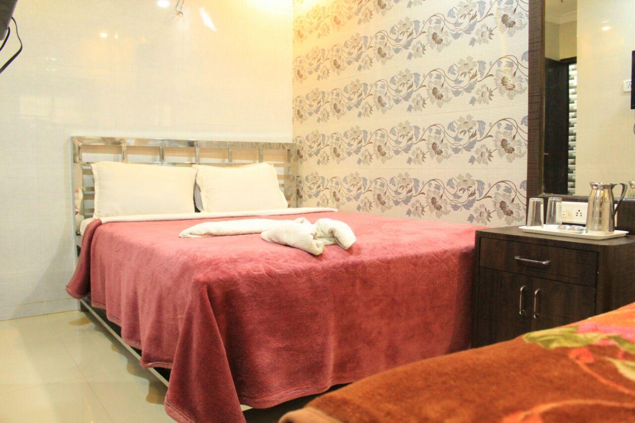 Hotel Shadab Palace Мумбаи Экстерьер фото